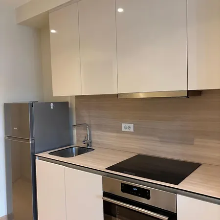 Bw Aurora Moon Apartment *