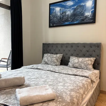 Bw Aurora Moon Apartment Belgrade